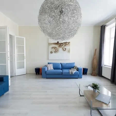 Апартаменты Budapesteasyflat Oktogon Lux