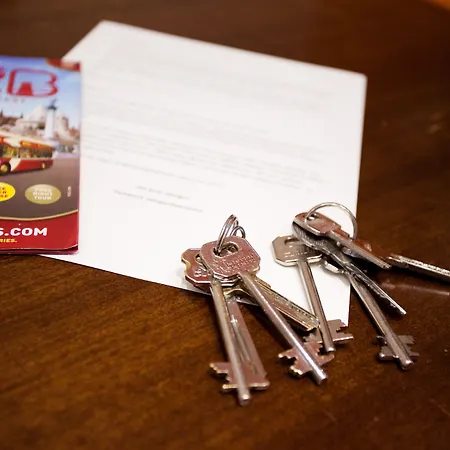 Budapesteasyflat Oktogon Lux Апартаменты