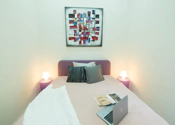 Budapesteasyflat Oktogon Lux *