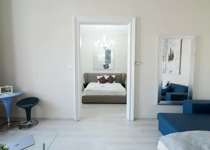 Apartament Budapesteasyflat Oktogon Lux *