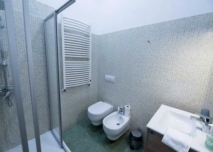 Budapesteasyflat Oktogon Lux Apartament