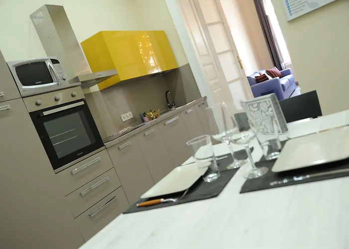 Budapesteasyflat Oktogon Lux Apartament