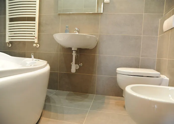 Budapesteasyflat Oktogon Lux *