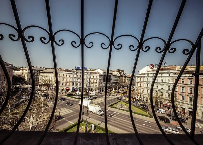 Διαμέρισμα Budapesteasyflat Oktogon Lux