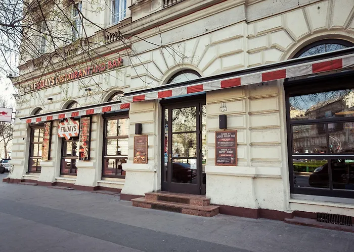 Budapesteasyflat Oktogon Lux * Budapesta