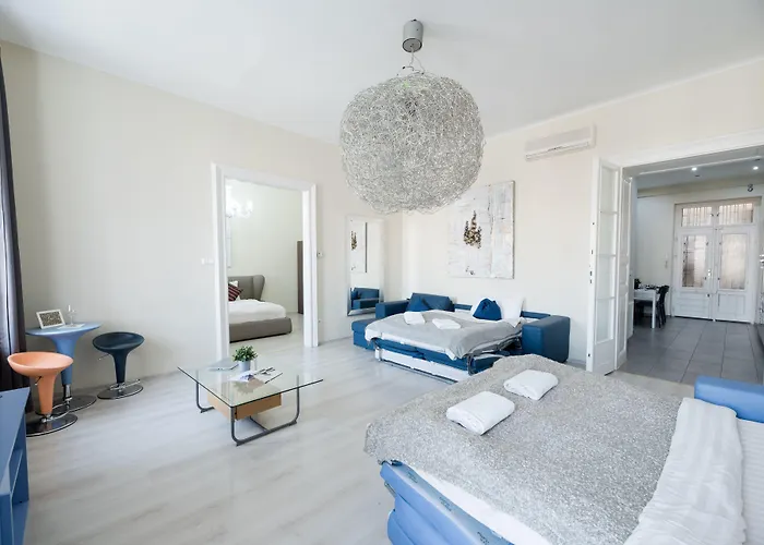 Διαμέρισμα Budapesteasyflat Oktogon Lux *