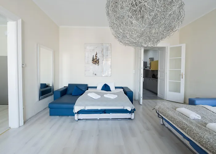 Budapesteasyflat Oktogon Lux Apartament *