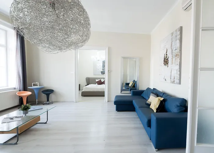Apartament Budapesteasyflat Oktogon Lux *