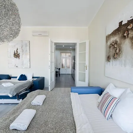 Budapesteasyflat Oktogon Lux Daire Budapeşte