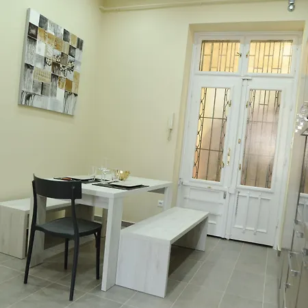 Lägenhet Budapesteasyflat Oktogon Lux