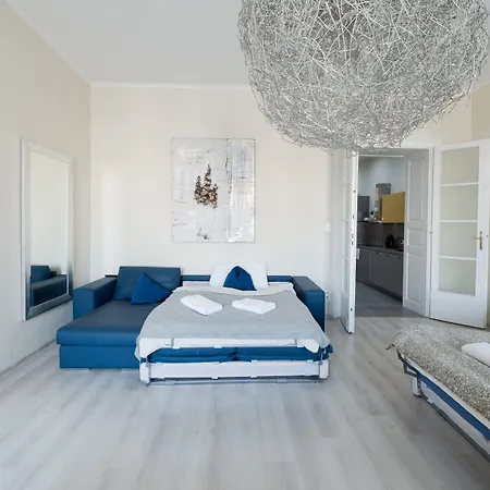 Budapesteasyflat Oktogon Lux Lägenhet *