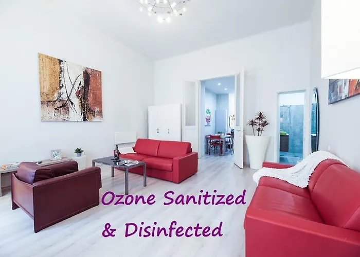 Budapesteasyflat Oktogon Lux Apartamento